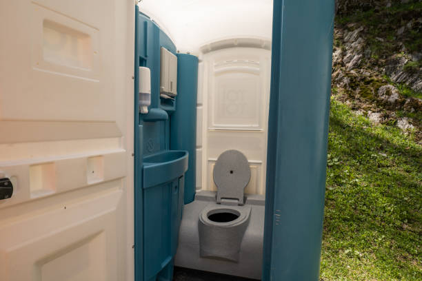 Best Portable bathroom rental  in Niagara University, NY